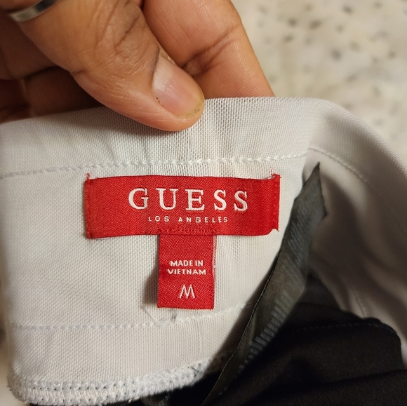 - GUESS CAPRI LEGGINS womens black and white size M. - Picture 5 of 6